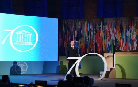 İlham Əliyev UNESCO Baş Konfransının Liderlər Forumunda