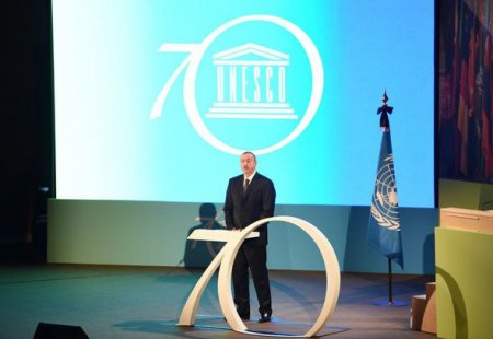İlham Əliyev UNESCO Baş Konfransının Liderlər Forumunda