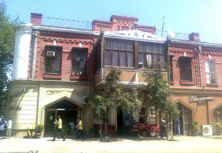 Tarixi Gəncə belə yerlə yeksan edildi