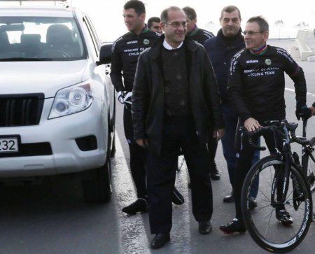 Mədət Quliyev velosiped sürdü