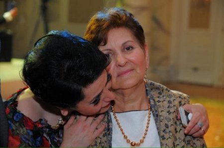 Sevda və Emma Ələkbərzadələrə ağır itki