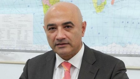 İrəvan seçim qarşısında: Ya hərb, ya da...