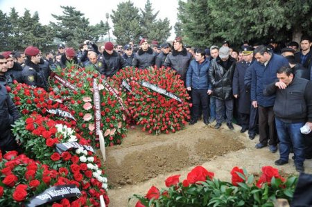 “Azərbaycan” qəzeti: Güllələr hara atıldı?