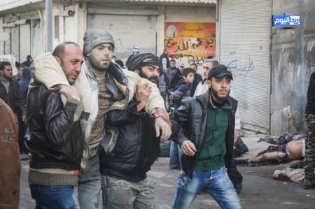 Rusiya Suriyada bazar meydanını bombaladı