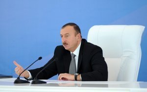 Xəzərin qanlı nefti: 10-cu platforma niyə yandı... Xəzərin qanlı nefti: 10-cu platforma niyə yandı...