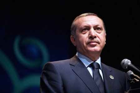 Ərdoğan: Türkiyə Rusiyadan fərqli olaraq emosiyalarını saxlayır