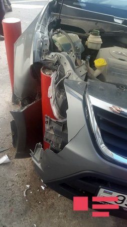 Azərbaycanda nazirin maşını qəzaya düşdü