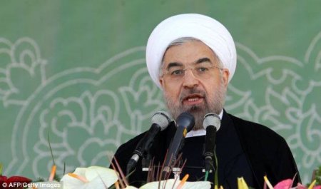 Ruhani Avstriyaya səfərini təxirə saldı