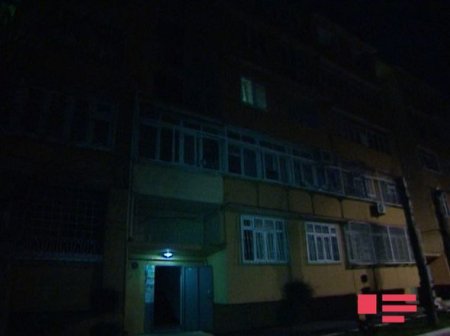 Bakıda dəhşətli hadisə: Keçmiş arvadını öldürdü, özünü binadan atdı