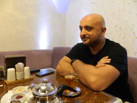 Aqil M. Quliyev: “Heroinə dəb xatirinə uydum”