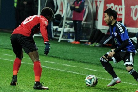 “Qarabağ” öz meydanında xal itirdi