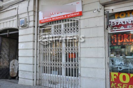 “Rus pulu, dollar” qışqıranlar qayıtdılar: 1 dollar 2 manata