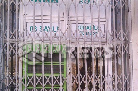 “Rus pulu, dollar” qışqıranlar qayıtdılar: 1 dollar 2 manata