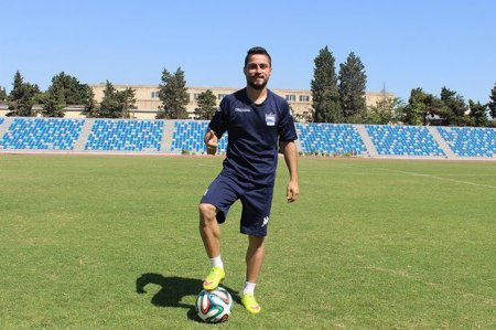İlham Əliyev tanınmış futbolçunu əfv etdi