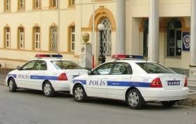 Türkiyədə polisə hücum: 2 ölü, 4 yaralı