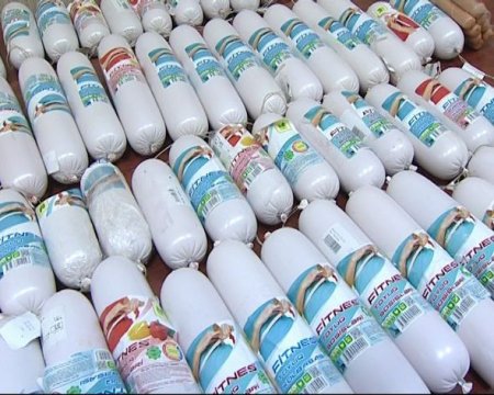 Bakıda yararsız kolbasa satanlar saxlanıldı