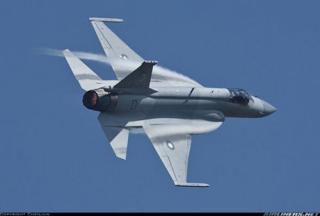 Pakistan prezidenti: Azərbaycan JF-17 Thunder qırıcıları alacaq