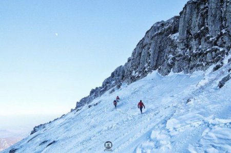 Rusiyalı turistlər Qarabağın Kirs dağına çıxdılar