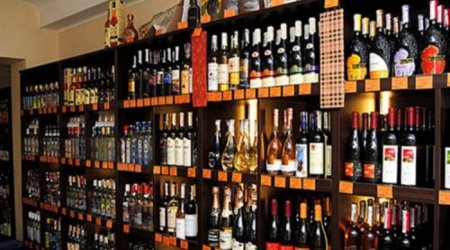 Sumqayıtda siqaretlə spirtli içkiləri nağd pulla almaq olar