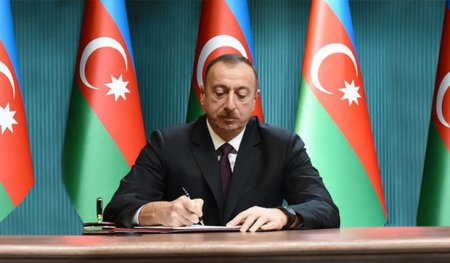 Prezident 2 icra başçısını vəzifəsindən azad etdi