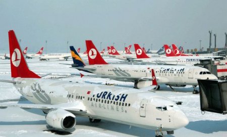 Bakı-İstanbul aviareysləri təxirə salındı