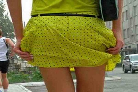 Bakıda mini «yubkalı» qıza yol verən sürücülər qəzaya düşdü