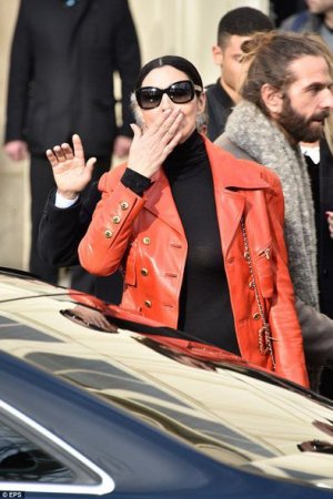 Monika Belluççi Paris Moda Həftəsində