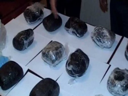 Yasamalda şərti alıcıya 10 kq narkotik satan şəxsin cəzası azaldıldı