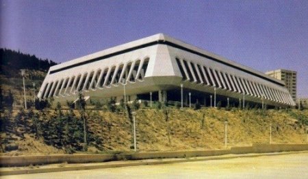 Bakının ən məşhur sarayında çatlar yarandı