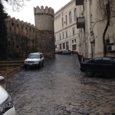 Məhşur “Formula 1” reportyoru Bakıda