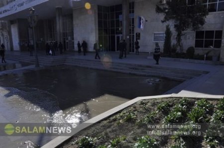 “Nizami” metrosunun ətrafını su basdı