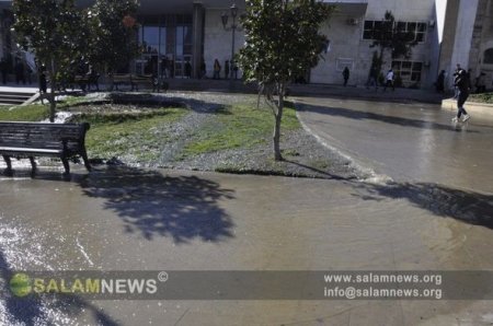 “Nizami” metrosunun ətrafını su basdı