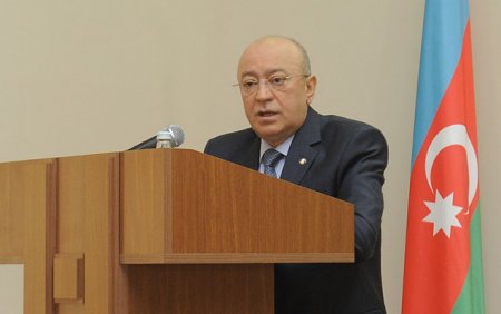 Kəmaləddin Heydərov fövqəladə görüş keçirir