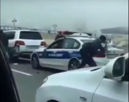 Polisin avtomobilini çəkicləyən şəxsdən narkotik çıxdı