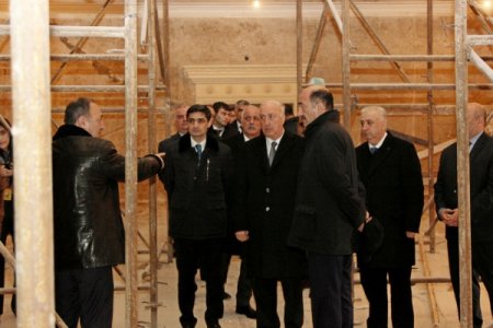 Mədəniyyət və turizm naziri Sumqayıt Dövlət Dram Teatrında aparılan təmir işləri ilə tanış olub