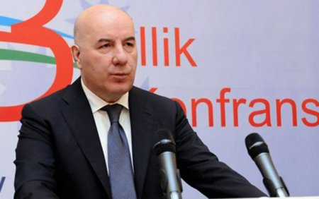 Elman Rüstəmova yeni müşavir təyin edildi