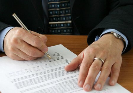 Bu işçilərlə əmək müqaviləsinin ləğvi qadağan edildi