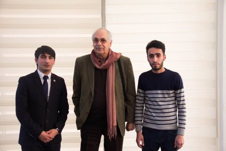 Ramiz Həsənoğlu gənc rejissorlarla görüşdü