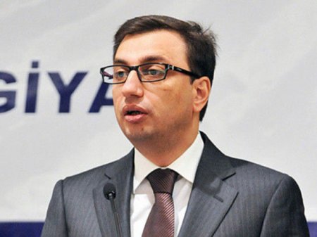 Komitə sədri tənqid etdiyi şirkətin ofisinə getdi