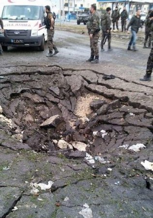 PKK terrorçuları hərbi hissəyə hücum etdilər