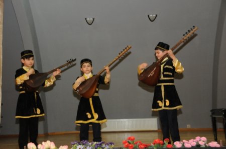 “Səhnəyə ilk addım” adlı konsert baş tutub