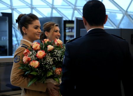 AZAL qadınları təbrik etdi