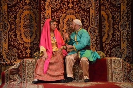 Teatrın 143 yaşı Azərbaycan Dövlət Gənc Tamaşaçılar Teatrında qeyd olundu