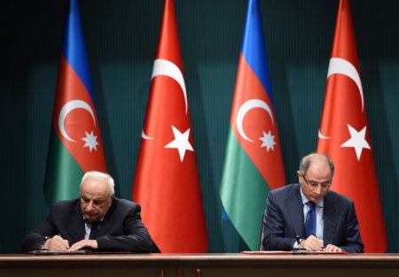 Azərbaycan və Türkiyə arasında 6 sənəd imzalandı