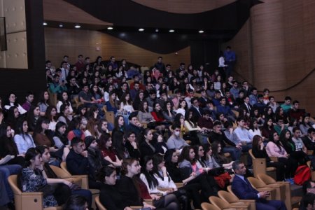 Sivilizasiyalar Alyansı Qlobal Forumunun könüllüləri ilə görüş keçirildi