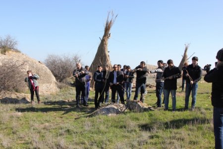Qobustan Milli Tarix-Bədii Qoruğuna infotur keçirildi