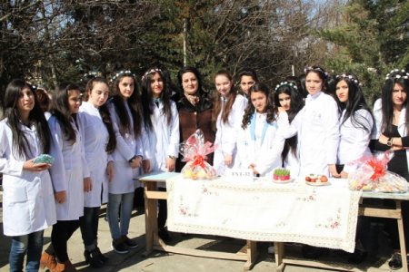 Mingəçevir Turizm Kollecində Novruz bayramı münasibətilə şənlik təşkil olunub