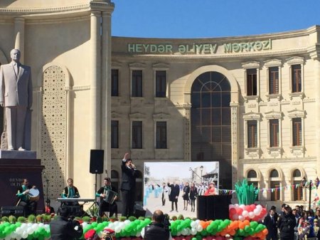 Salyan şəhər Heydər Əliyev parkında Novruzun gəlişinə həsr olunmuş ümumrayon bayram tədbiri keçirilib