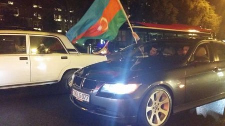 Bakıda avtomobillərin izdihamlı bayraq yürüşü