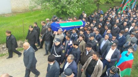 Daha bir şəhidimiz torpağa tapşırıldı - Vətən sağ olsun!